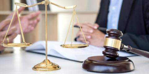 Incasso, Geld Vordering, Rechtbank, Onbetaalde Facturen, Incassobureau, Deurwaarder, Belasting Deurwaarder, Beslag, Executie, Advocaat, Jurist